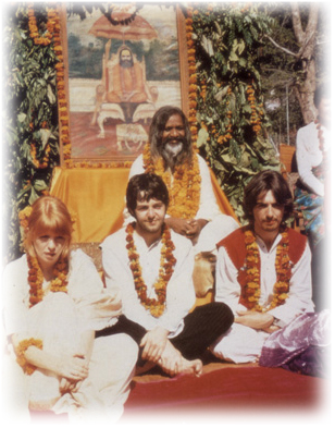 Джордж и Пол в Индии